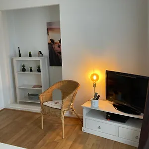 appart-aux-deux-colombes-avec-balcon-et-garage.midi-pyreneeshotels.com/