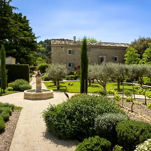 Holiday home Mas Des Cedres, Menerbes